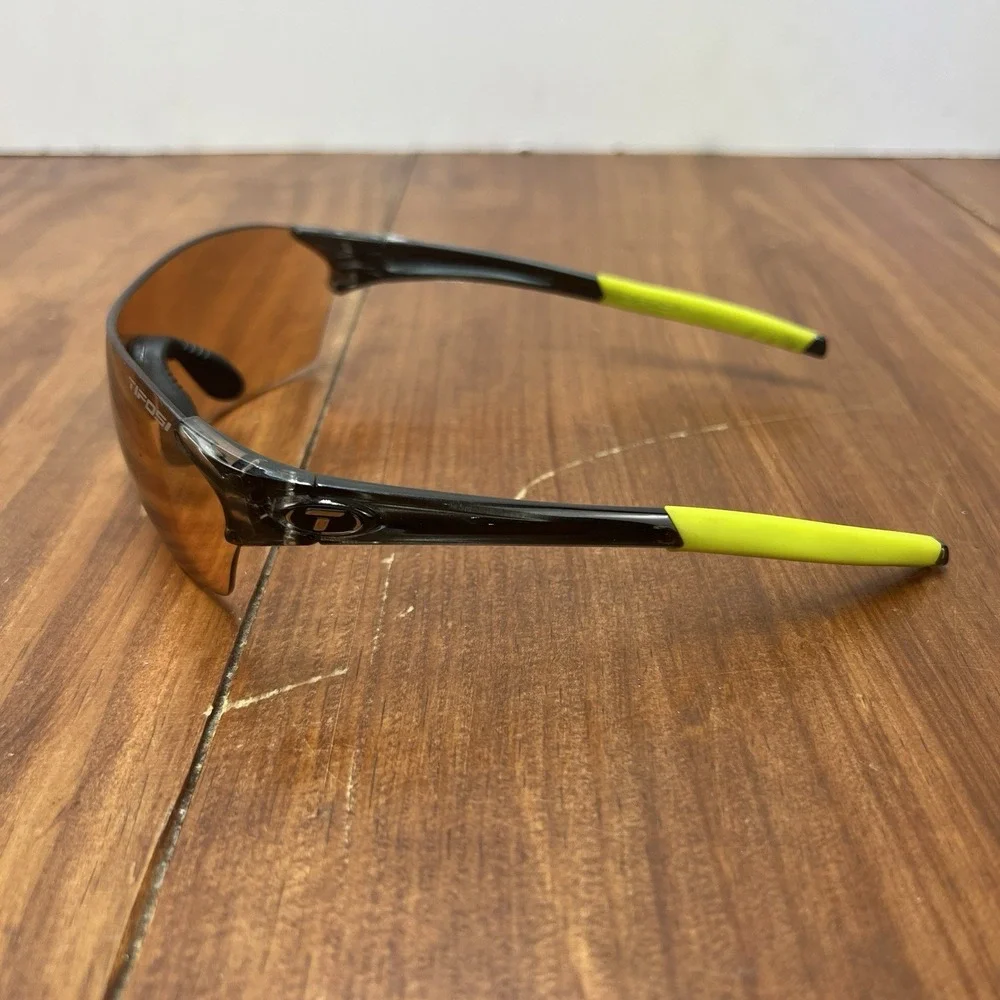 Tifosi Shield Sport Sunglasses Amber Lens Black Yellow Cycling Running Golf
